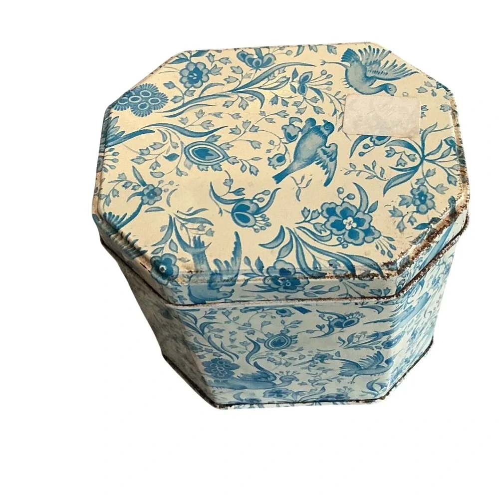Vintage Elite Tin Toile Trinket Box Blue White Floral Bird Gift French Country